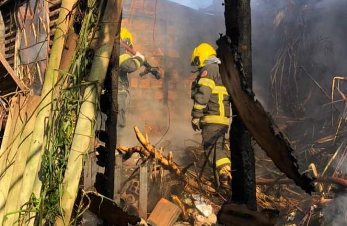 Idosa morre em incêndio em Gravataí