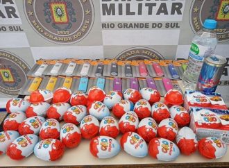 Polícia prende casal furtando Kinder Ovo em mercado de Cachoeirinha