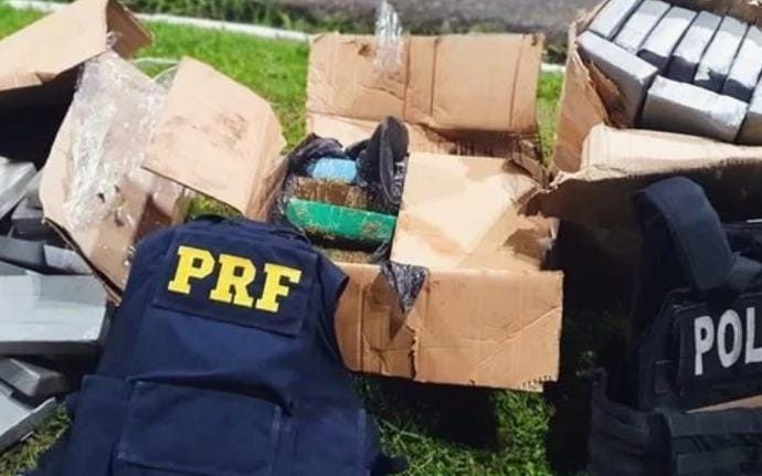 Polícia Federal apreende carga de 53 quilos de cocaína e 21 quilos de pasta