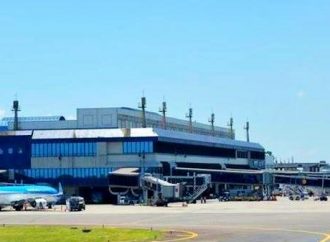 Passageira é obrigada a desembarcar de avião no Aeroporto Salgado Filho, em Porto Alegre
