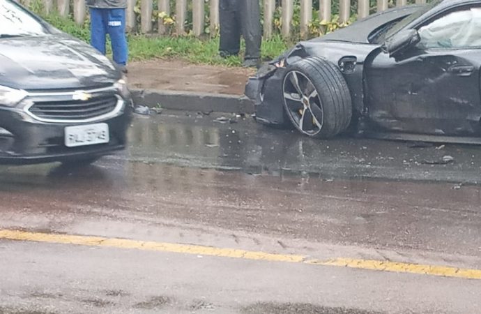 Paolo Guerrero sofre acidente de trânsito em Porto Alegre