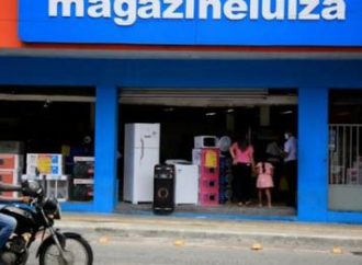 Magazine Luiza abre vagas de emprego: 750 em todo o Brasil; saiba como se candidatar