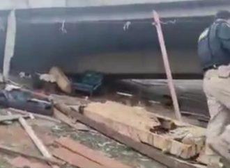 VÍDEO: Preso dois foragidos em operação para combate às pedradas na Freeway.