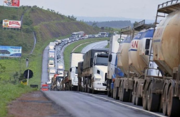 Atenção! Caminhoneiros confirma greve mesmo após Bolsonaro confirmar Auxilio-Diesel: