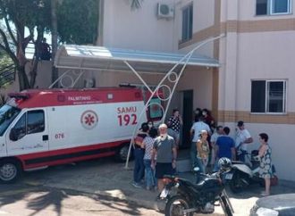 Mulher tenta matar prefeito a facadas dentro do gabinete