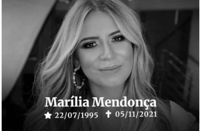 Marília Mendonça morre, aos 26 anos, após avião cair