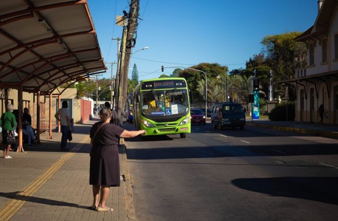 Prefeitura de Canoas vai dar passagens de ônibus para 10 mil desempregados