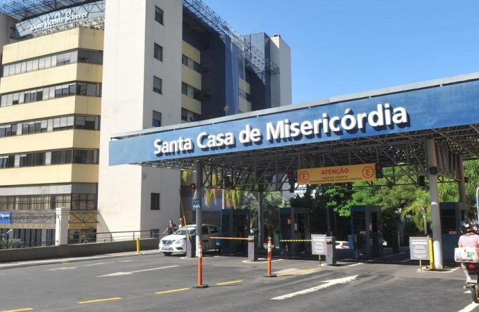 Santa Casa de Porto Alegre demite todos os médicos do setor de obstetrícia