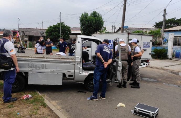 Adolescente foi morto com tiros na cabeça dentro de caminhonete da mãe em Canoas