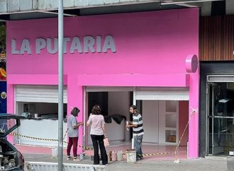 LA PUTARIA: Vereador quer que a loja de crepes de pênis e vaginas, impeça a entrada de crianças e adolescentes