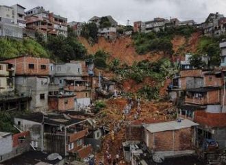 Bombeiros encontram mais dois corpos por chuvas em SP, chegam a 29 mortes