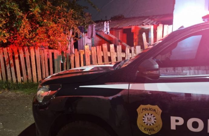 Mulher é morta a tiros dentro de casa na zona norte de Porto Alegre