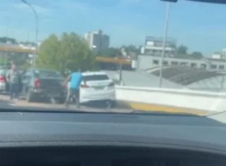 CANOAS: Motorista completamente embriagado  é preso após causar acidente; VEJAM O VÍDEO