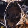 Homem morre em acidente entre van escolar e carreta