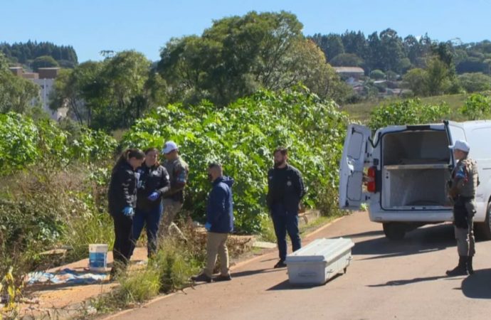 Catador encontra feto dentro de balde no RS