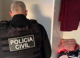 Polícia descobre apartamento usado para torturar homens encontrados mortos em porta-malas