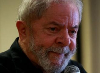 Lula ataca Bolsonaro, defende liberdade religiosa e diz que vai ‘distribuir a riqueza do país a todos’