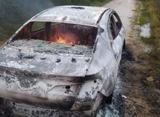 Táxi é encontrado incendiado e com corpo carbonizado em Camaquã