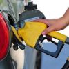 Gasolina cai mais 6,5% pela terceira semana seguida e chega a R$ 6,07