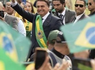 Bolsonaro após festejos: “Lutarei até o fim da minha vida”