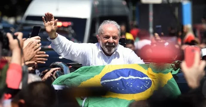 Lula é eleito presidente do Brasil