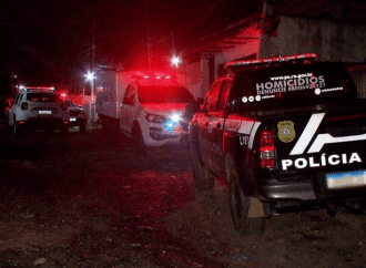 Jovem é executado a tiros dentro de residência no bairro Teresópolis, em Porto Alegre