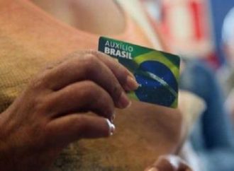 Beneficiários do Auxílio Brasil têm até essa semana para atualizar CadÚnico e continuar recebendo