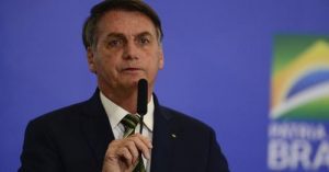 Bolsonaro antecipa calendário do Auxílio Brasil e conclui repasses antes do segundo turno