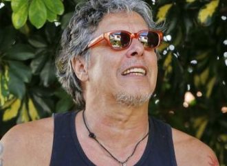 Morre o cantor e compositor Bebeto Alves, aos 68 anos