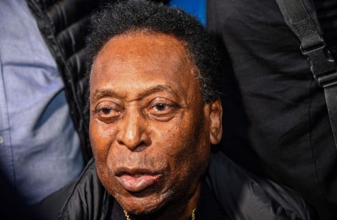 Pelé piora, é internado e quimio não faz mais efeito no câncer