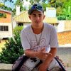 Pai assassina filho de 17 anos com facada no coração após discussão