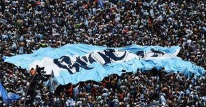 Argentinos lotam as ruas de Buenos Aires para comemorar com a seleção campeã