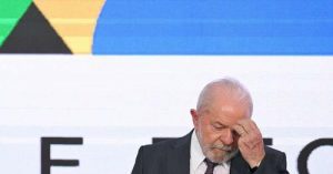 Lula diz que vai demitir quem se envolver em atos ilícitos