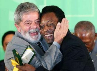 Presidente Lula estuda viajar para Santos e comparecer ao velório de Pelé