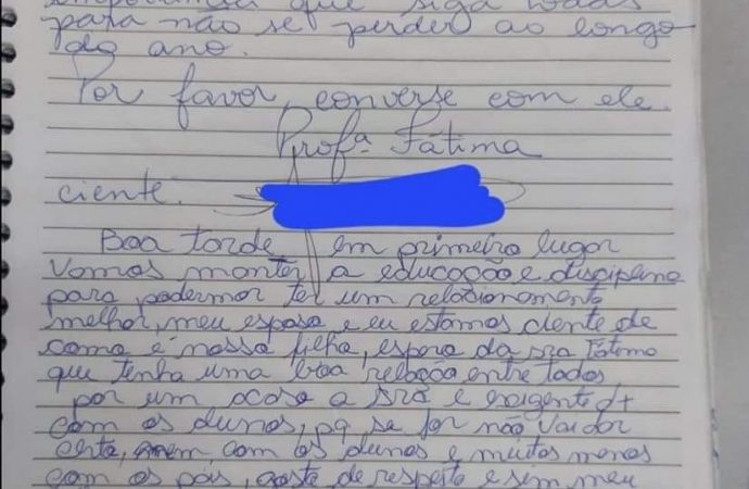 Professora envia bilhete aos pais de um aluno e é surpreendida com a resposta.