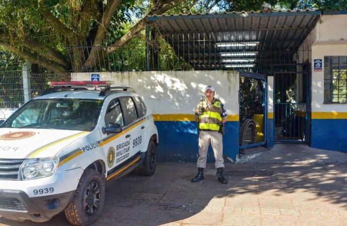 Escolas recebem proteção da Brigada Militar em todo o Rio Grande do Sul