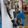 Petrobras anuncia redução no preço da gasolina para as distribuidoras