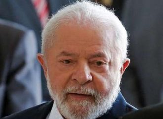 Lula sanciona lei de igualdade salarial entre mulheres e homens que exercem a mesma função