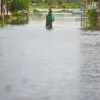 Enchente isola moradores de bairro de Alvorada em casa há quase uma semana
