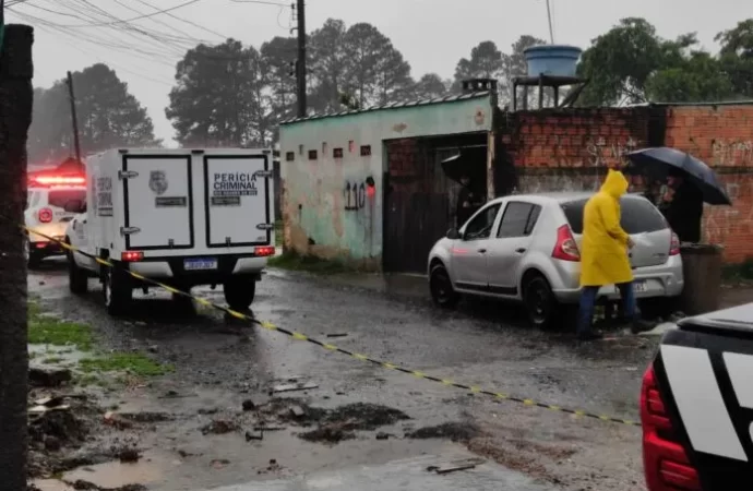 Motorista de aplicativo é morto com mais de 5 tiros em Canoas; Criminoso fugiu de moto