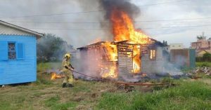 Homem morre em incêndio em residência no Vale do Sinos