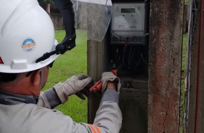 POLÍCIA: Empresário é preso por fazer ‘gato’ na luz em empresa