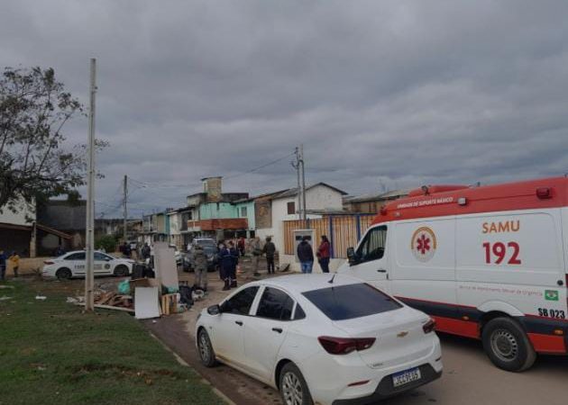 Corpo de criança é encontrado em lixeira no bairro Cohab em Guaíba.